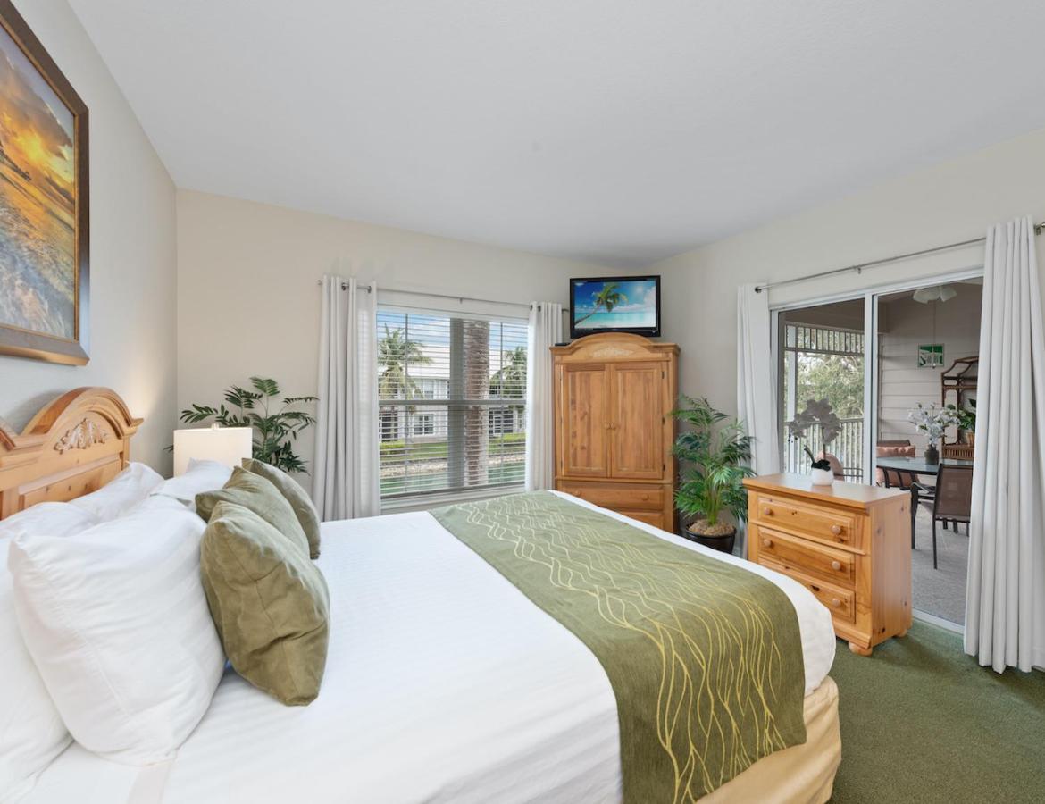 Lely Greenlinks Top Floor - On Golf Course, Minutes From Beaches, Downtown! North North Naples 외부 사진